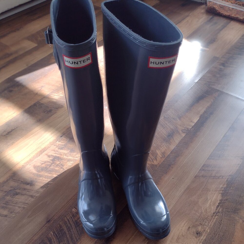 Hunter Grey tall rain boots us sz 8